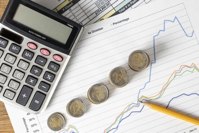 Administración económica y control de gastos